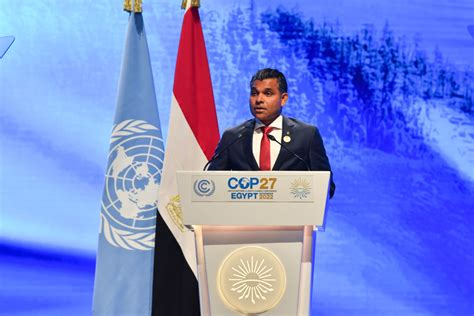 Maldives Hosts International Climate Summit